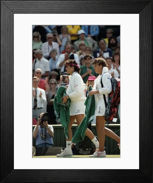 Framed Print : Wimbledon Tennis. Gabriella Sabatini v. Jennifer Capriati. July 1991 91-4261-023 Framed Print : Wimbledon Tennis. Gabriella Sabatini v. Jennifer Capriati. July 1991 91-4261-023