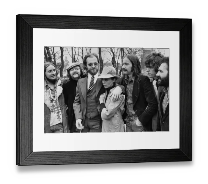 Framed Print : Disbanded pop group Lindisfarne got back together on their native Tyneside to see their Framed Print : Disbanded pop group Lindisfarne got back together on their native Tyneside to see their