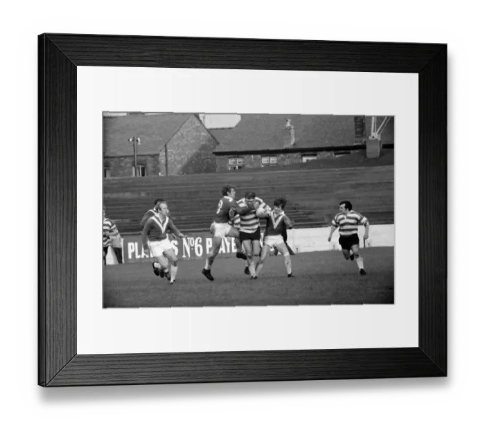 Framed Print : Leigh v. Oldham. Action from the match. November 1969 Z11533-008 Framed Print : Leigh v. Oldham. Action from the match. November 1969 Z11533-008