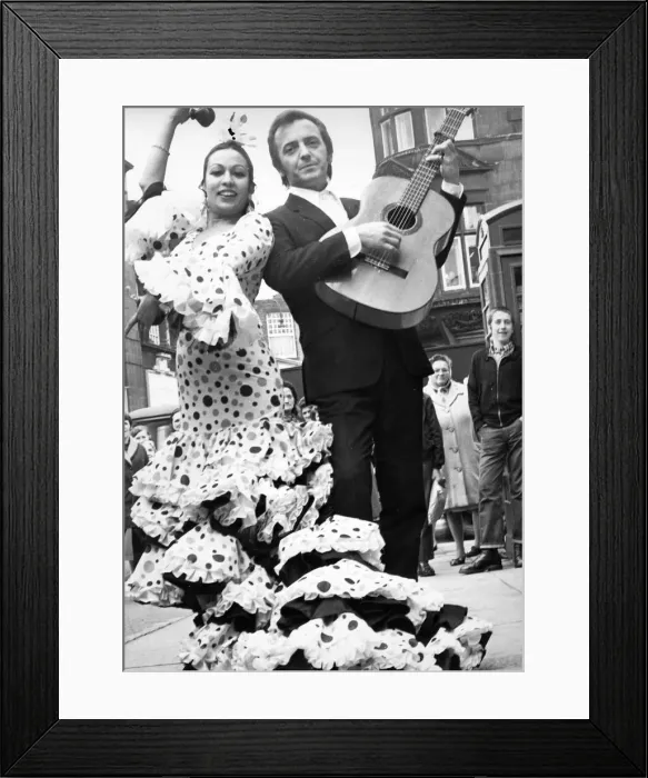 Framed Print : A spanish dancer and guitar player - Flamenco dancers Framed Print : A spanish dancer and guitar player - Flamenco dancers