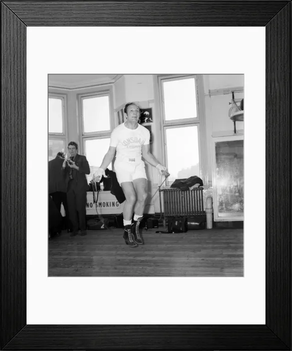Framed Print : Former British Heavywight Boxing Champion Henry Cooper today had his first gym work-out Framed Print : Former British Heavywight Boxing Champion Henry Cooper today had his first gym work-out