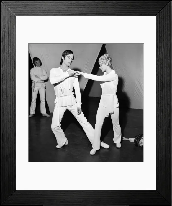 Framed Print : Dancing from the 19th to 29th November at the Sadlers Wells Theatre Framed Print : Dancing from the 19th to 29th November at the Sadlers Wells Theatre