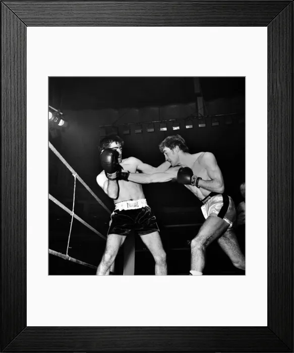 Framed Print : Johnny Clark v. Jackie Burke seen here at the Royal Albert Hall. December 1969 Z11627-004