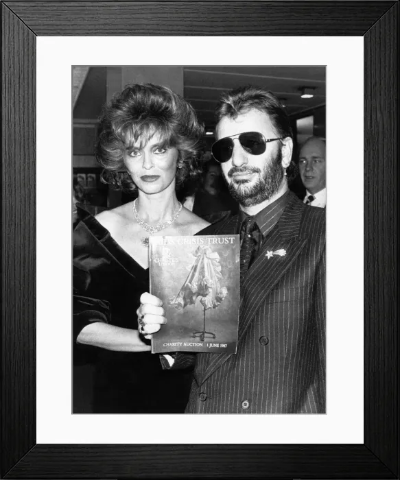 Framed Print : Entertainment music former Beatte Ringo Star with his wife Barbara Bach at an auction Framed Print : Entertainment music former Beatte Ringo Star with his wife Barbara Bach at an auction