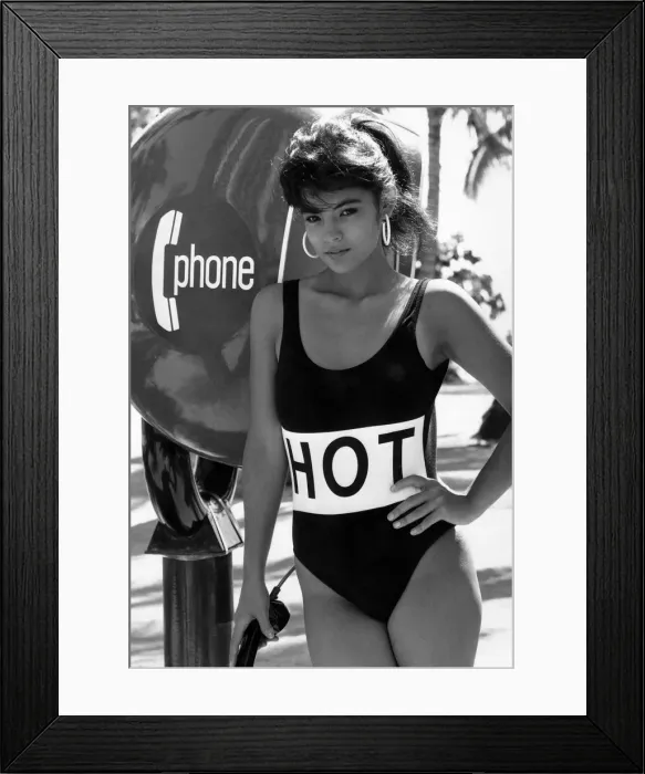 Framed Print : Fashion - Beachwear: Clocking on for Summer. One, two, three four clocks went forward an Framed Print : Fashion - Beachwear: Clocking on for Summer. One, two, three four clocks went forward an