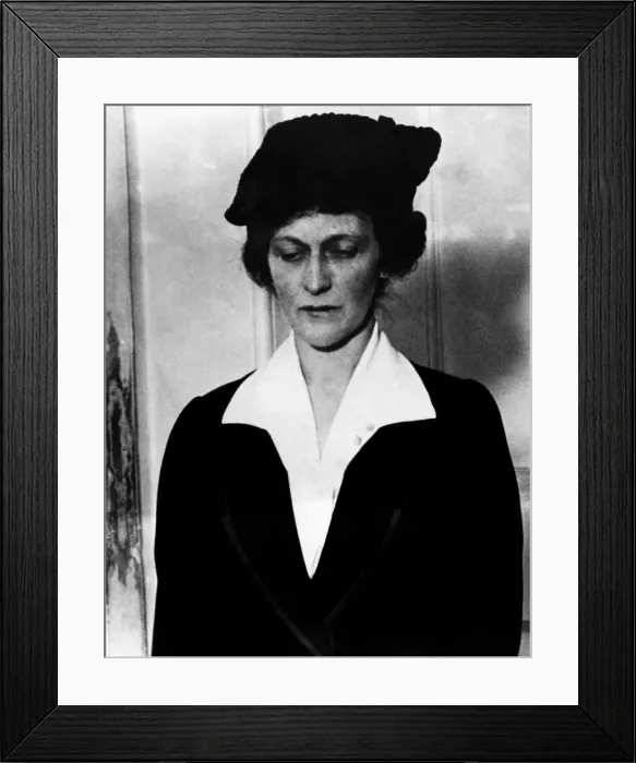 Framed Print : Lady Nancy Astor, with hat she wore on first entering Parliament. December 1919 Framed Print : Lady Nancy Astor, with hat she wore on first entering Parliament. December 1919