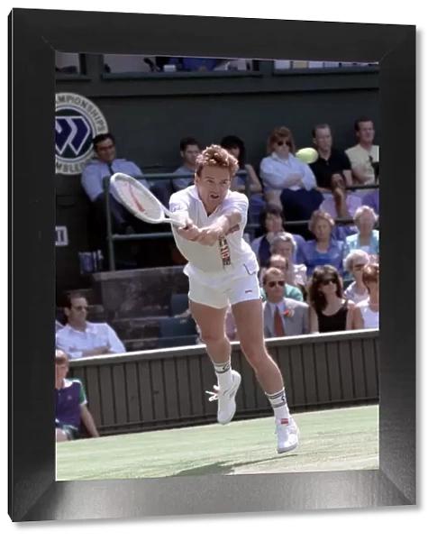 Wimbledon. Jimmy Connors. June 1988 88-3372-039