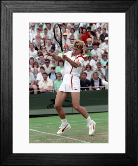 Framed Print : Wimbledon Tennis. Martina Navratilova. June 1988 88-3422-027 Framed Print : Wimbledon Tennis. Martina Navratilova. June 1988 88-3422-027