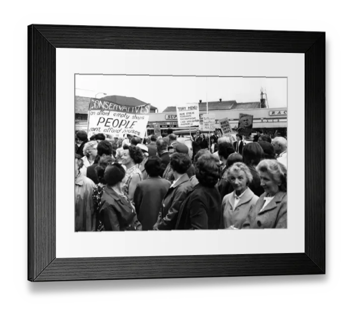 Framed Print : Conservative leader Sir Alec Douglas Home tours Kent during the 1964 General Election