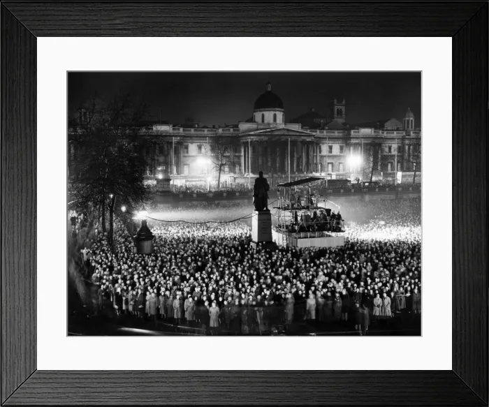 Framed Print : Crowd scenes in Traflagar Square as they await the outcome of the General Election Framed Print : Crowd scenes in Traflagar Square as they await the outcome of the General Election