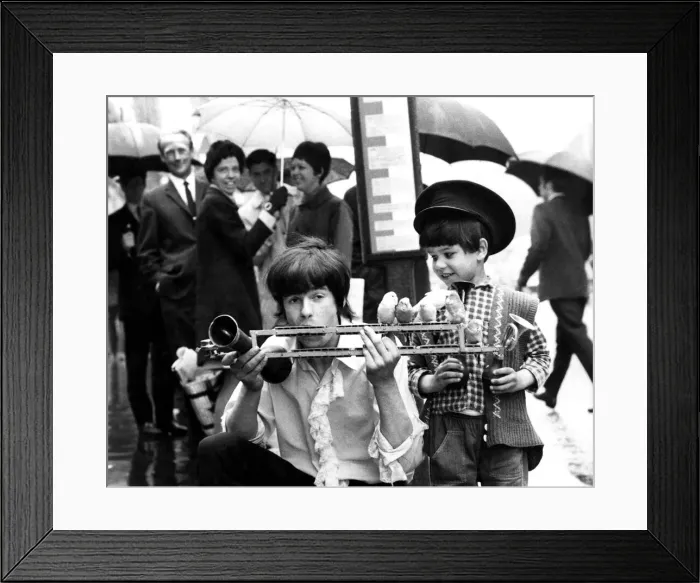 Framed Print : Police bring the curtain down on The Buskers. Busker Don Crown