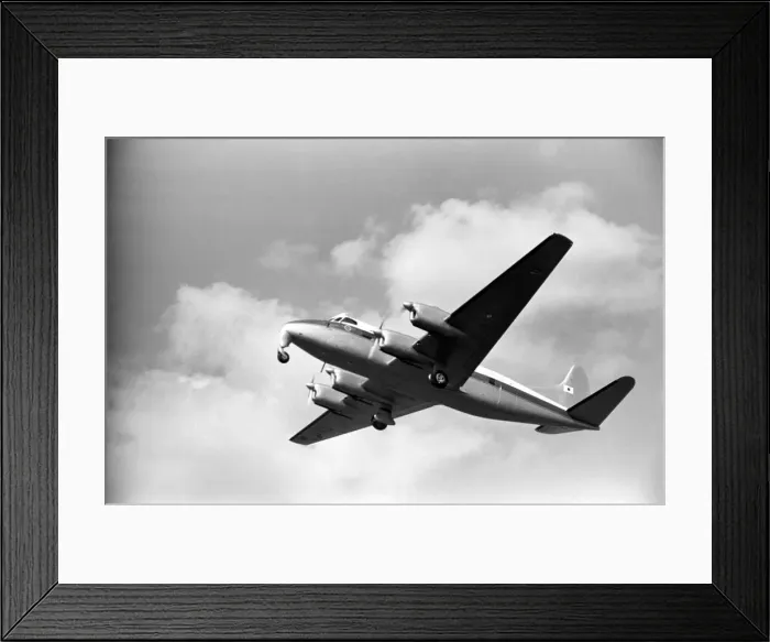Framed Print : Farnborough Airshow. D. H. Heron. September 1952 C4316a-025