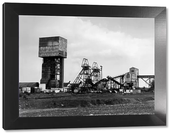 Polmais Colliery in the village of Fallin, Scotland July 1984 P018150