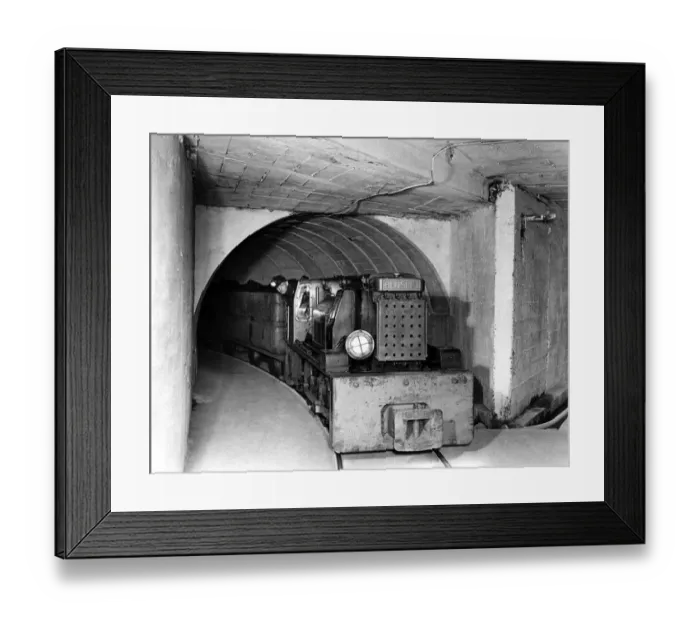 Framed Print : Britains most modern coal mine. Comrie Colliery, Cowdenbeath, Scotland