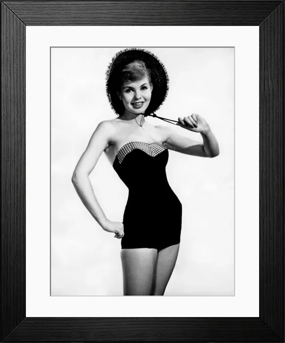 Framed Print : Clothing Beachwear: Model Elizabeth Duke. Black strapless swimsuit and frilly hat Framed Print : Clothing Beachwear: Model Elizabeth Duke. Black strapless swimsuit and frilly hat