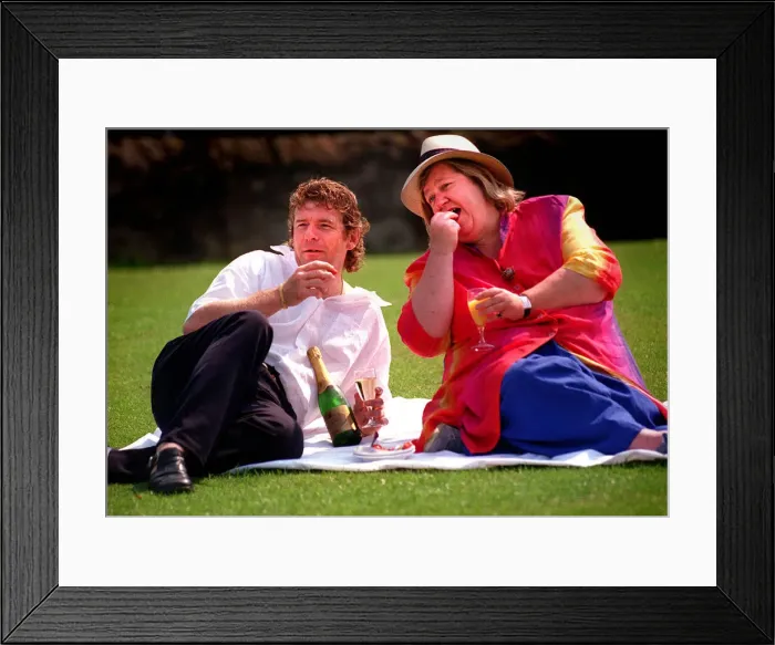 Framed Print : Andy Goram Clarissa Dickson Wright enjoying champagne picnic August 1999 watching Framed Print : Andy Goram Clarissa Dickson Wright enjoying champagne picnic August 1999 watching