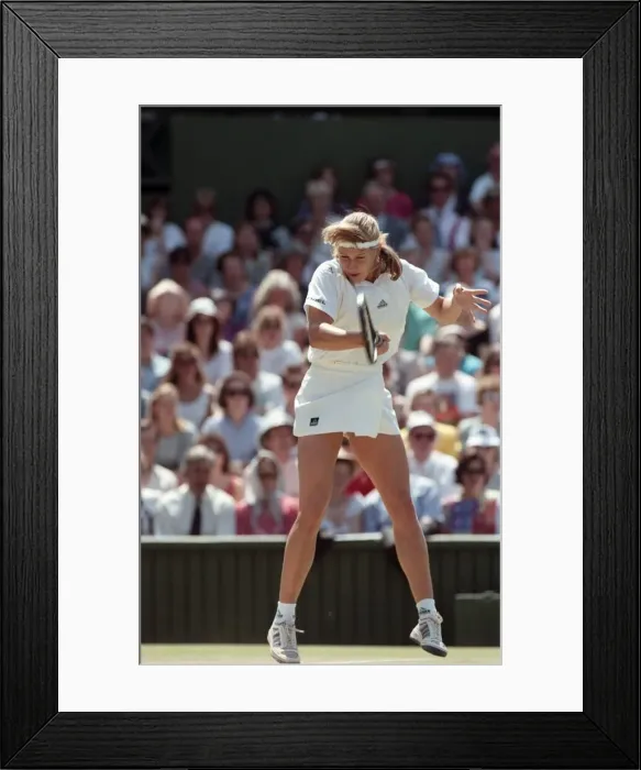 Framed Print : Wimbledon Ladies Final + Royal. Steffi Graf v. Gabriella Sabatini. July 1991 91-4293-072 Framed Print : Wimbledon Ladies Final + Royal. Steffi Graf v. Gabriella Sabatini. July 1991 91-4293-072