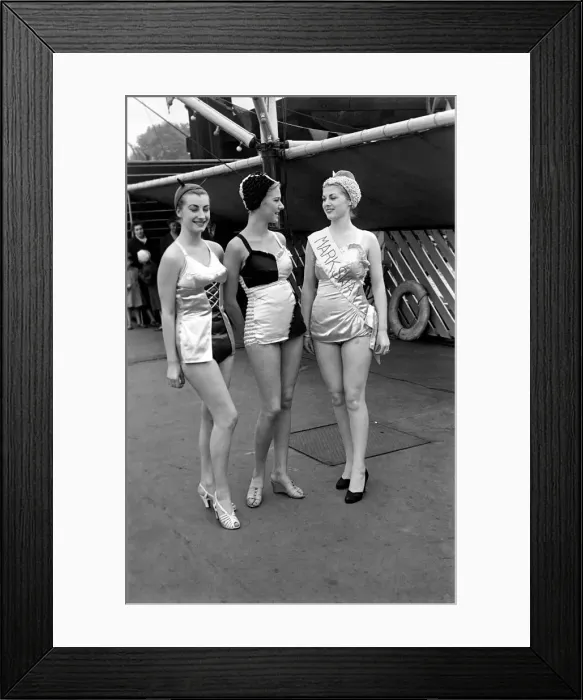 Framed Print : Models displaying Unsinkable bathing costumes. September 1952 C4443 Framed Print : Models displaying Unsinkable bathing costumes. September 1952 C4443