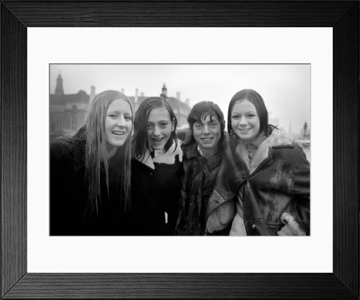 Framed Print : The 5th London Bridges Walk organised by the British Council for Rehabilitation of