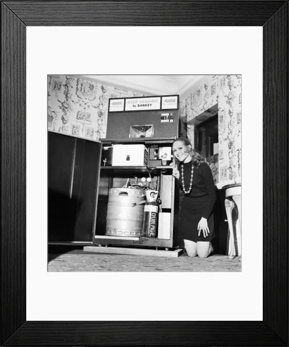 Framed Print : Inventions: Britains first automatic refrigerated draught beer vending machine was Framed Print : Inventions: Britains first automatic refrigerated draught beer vending machine was