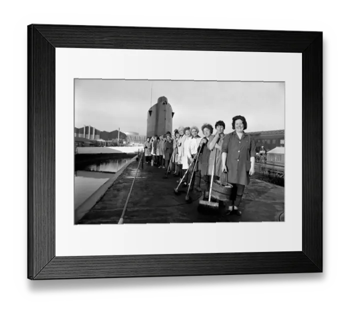Framed Print : The new Polaris submarine HMS Revenge was commissioned at Cammell Laird