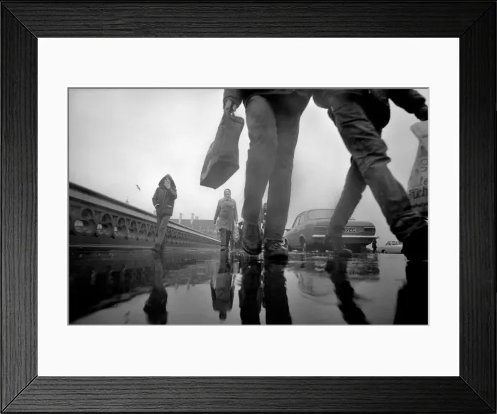 Framed Print : The 5th London Bridges Walk organised by the British Council for Rehabilitation of Framed Print : The 5th London Bridges Walk organised by the British Council for Rehabilitation of
