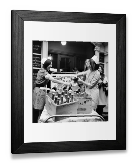 Framed Print : Humour. Unusual: A gold painted hospital bad and 120 bottles of Champagne arrived Framed Print : Humour. Unusual: A gold painted hospital bad and 120 bottles of Champagne arrived