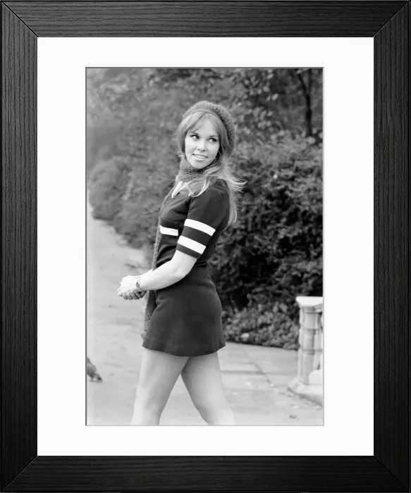 Framed Print : Pictures of Christine Smith in Holland Park, modelling a pattened mini -dress Framed Print : Pictures of Christine Smith in Holland Park, modelling a pattened mini -dress