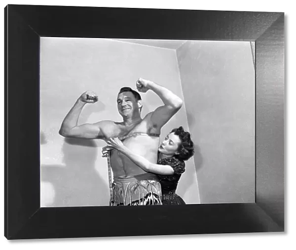 American film actress Brenda Hogan and actor Sonny Tufts pose. May 1952 C2299