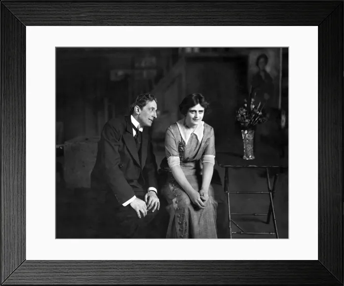 Framed Print : The Light that Failed. April 1913 P01667 The Vaudeville Collection