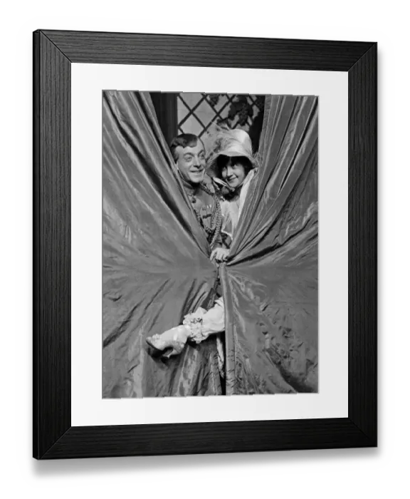 Framed Print : The Happy Day Dalys. Unity - More Ma Patite'Lauri De Freece