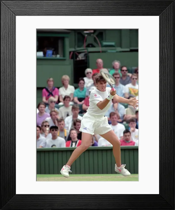 Framed Print : Wimbledon Tennis. J. Capriati v. M. Navratilova. July 1991 91-4197-299 Framed Print : Wimbledon Tennis. J. Capriati v. M. Navratilova. July 1991 91-4197-299