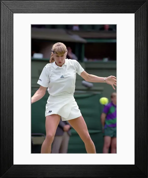 Framed Print : Wimbledon Tennis. Zina Garrison v. Steffi Graf. July 1991 91-4197-184