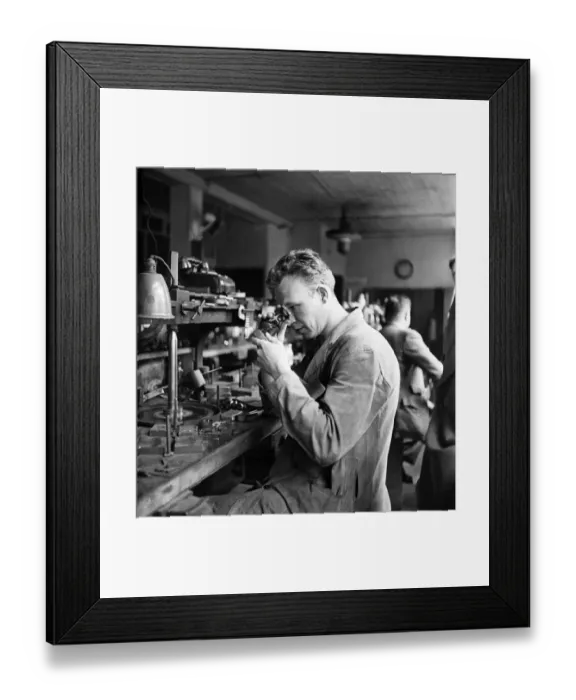 Framed Print : Diamond Cutters in a London diamond merchants. June 1952 C3023-002 Framed Print : Diamond Cutters in a London diamond merchants. June 1952 C3023-002