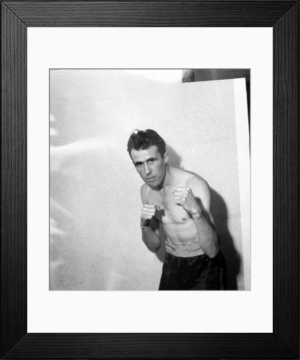 Framed Print : Clifford Terry, a Birmingham flyweight boxer only weighs 7 stone 7 pounds Framed Print : Clifford Terry, a Birmingham flyweight boxer only weighs 7 stone 7 pounds