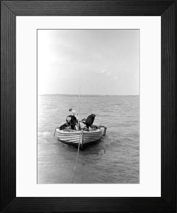 Framed Print : Oyster fishermen of Colchester at work in the River Blackwater and in the North Sea Framed Print : Oyster fishermen of Colchester at work in the River Blackwater and in the North Sea