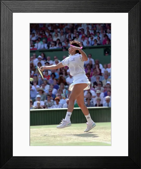 Framed Print : Wimbledon. Gabriella Sabatini v. Jennifer Capriati. July 1991 91-4353-035 Framed Print : Wimbledon. Gabriella Sabatini v. Jennifer Capriati. July 1991 91-4353-035