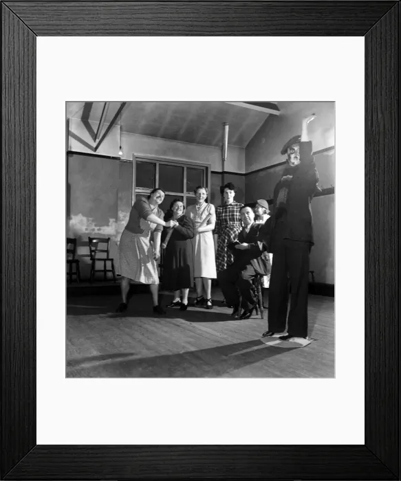 Framed Print : Members of the Rolling Pin Club, Wolverhampton. Membeers see how far they can throw a Framed Print : Members of the Rolling Pin Club, Wolverhampton. Membeers see how far they can throw a