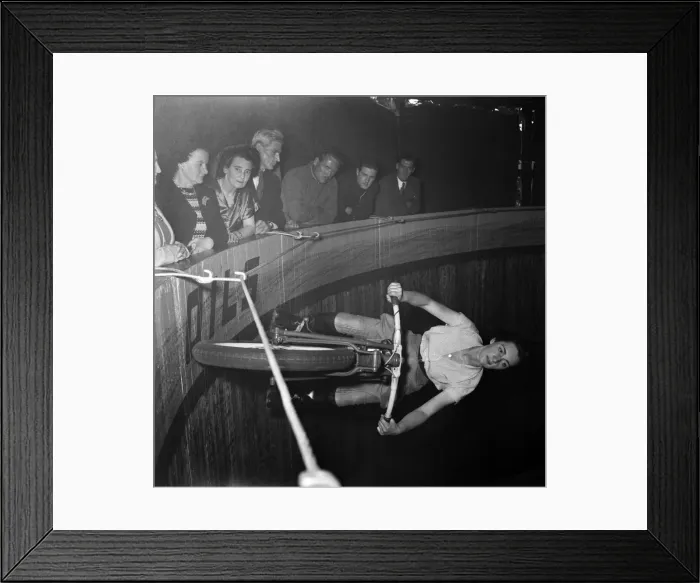Framed Print : Maureen Swift, Wall of death rider. June 1952 C3335-001