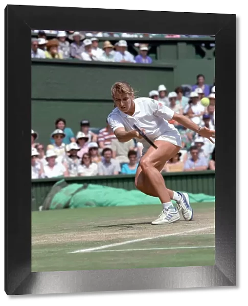 Wimbledon. Steffi Graf. July 1991 91-4353-002