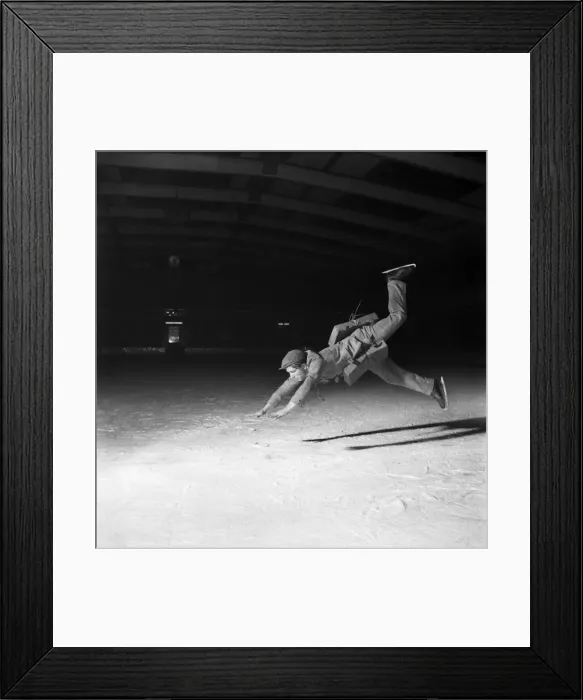 Framed Print : Comedian Norman Wisdom on ice. October 1953 D6365-007