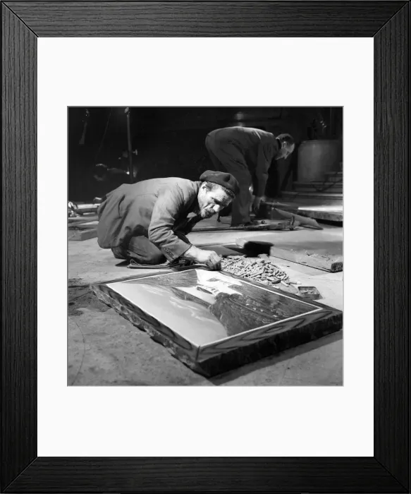 Framed Print : Art: Pavement Artists Competition held at the Central Hall Westminister Framed Print : Art: Pavement Artists Competition held at the Central Hall Westminister
