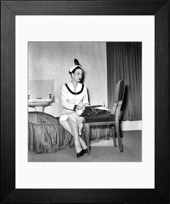 Framed Print : 20 years old Sheila Bradley, the new star of Call me Madam Framed Print : 20 years old Sheila Bradley, the new star of Call me Madam