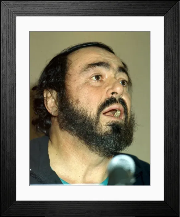 Framed Print : Luciano Pavarotti being interviewed in Dublin. April 1980. 08 / 04 / 1980 Framed Print : Luciano Pavarotti being interviewed in Dublin. April 1980. 08 / 04 / 1980