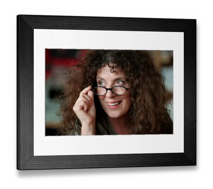 Framed Print : Anita Roddick September 1998 Founder of the Body Shop Framed Print : Anita Roddick September 1998 Founder of the Body Shop