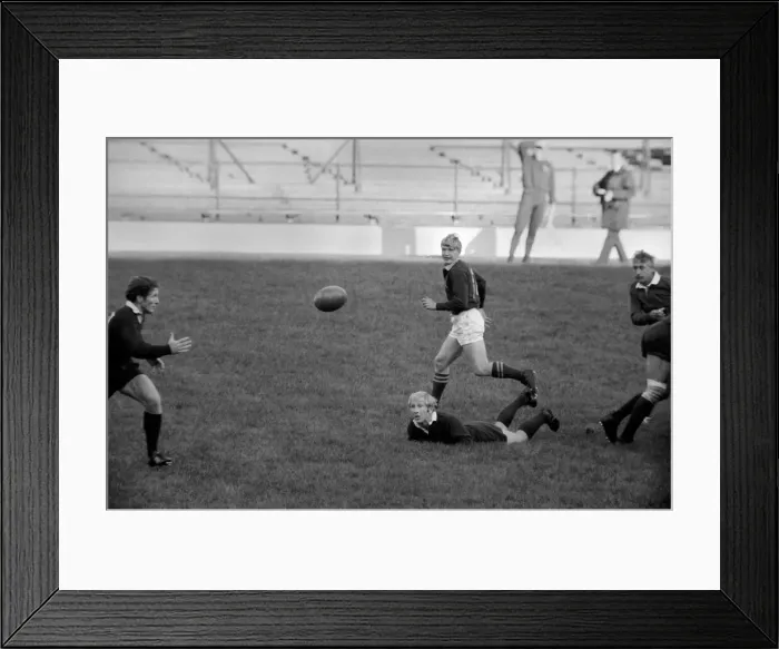 Framed Print : Rugby Union. Oxford v. South Africa. Action during the match