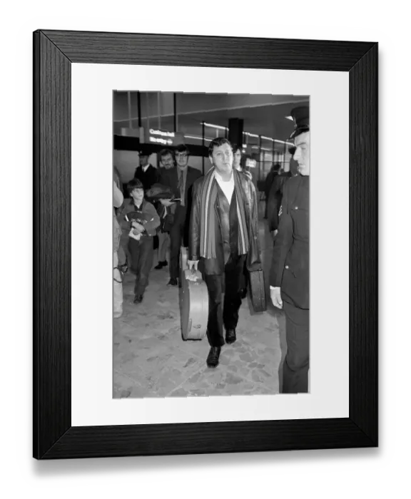 Framed Print : Rock and Roll American pop singer Gene Vincent arrives at Heathrow Airport from Paris