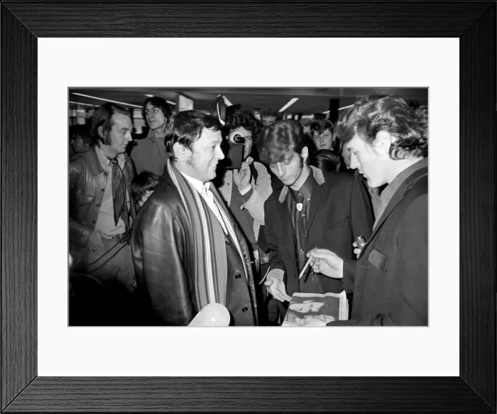 Framed Print : Rock and Roll American pop singer Gene Vincent arrives at Heathrow Airport from Paris Framed Print : Rock and Roll American pop singer Gene Vincent arrives at Heathrow Airport from Paris