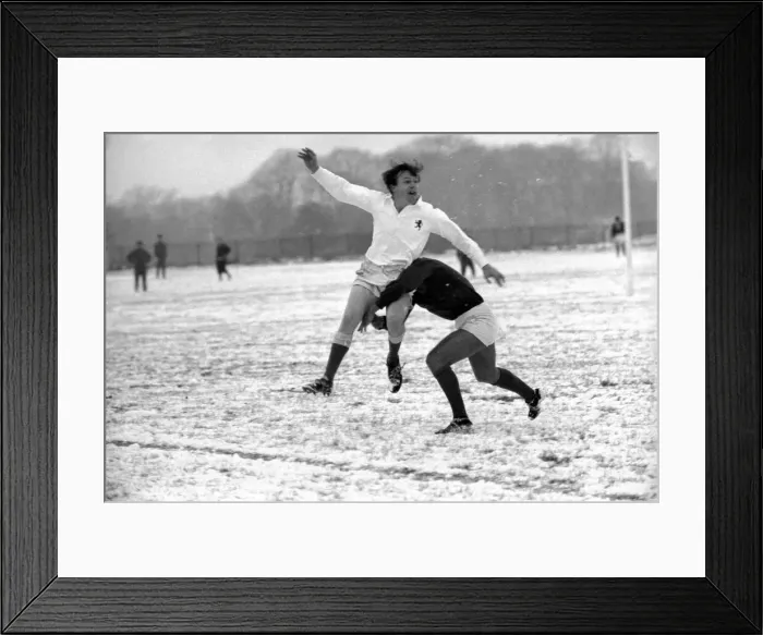 Framed Print : Sport. Rugby Union. Action in the snow. November 1969 Z11471-001 Framed Print : Sport. Rugby Union. Action in the snow. November 1969 Z11471-001