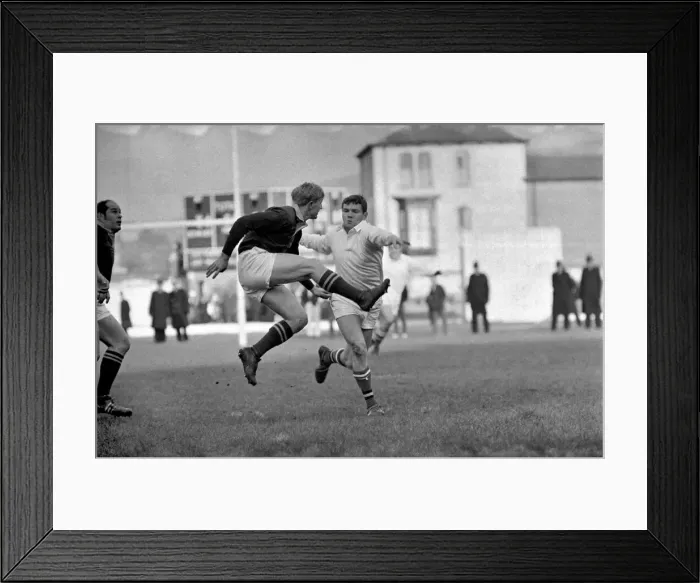 Framed Print : Swansea v. South Africa. Action from the match. November 1969 Z11069-045 Framed Print : Swansea v. South Africa. Action from the match. November 1969 Z11069-045